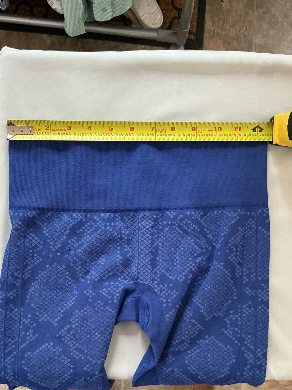 Lululemon Blue Cropped Leggings Ruched Hem Size 6 (Estimated)